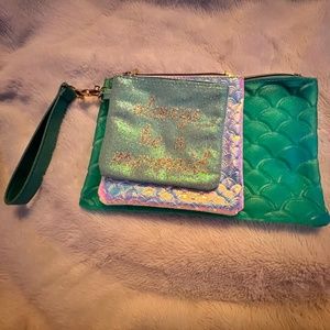 NWOT Mermaid Wristlet